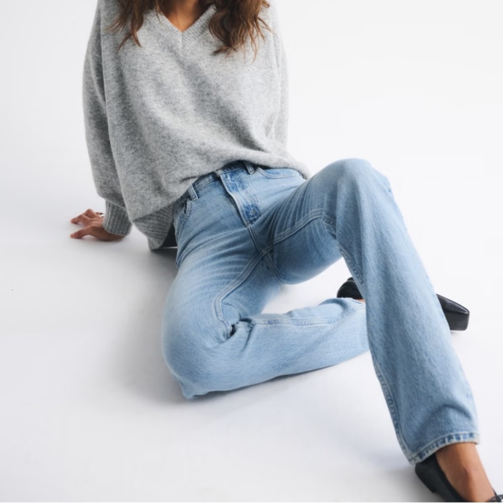 Abercrombie & Fitch 90s Straight Ultra High Rise Jeans Size 27/ 24R